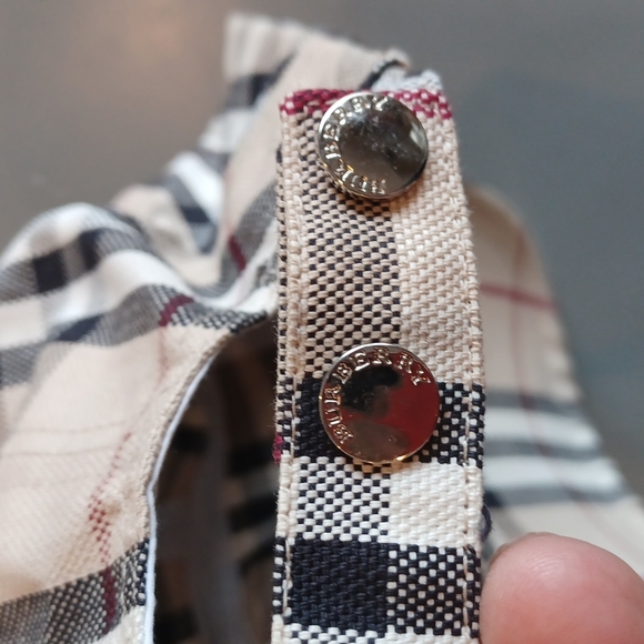 Burberry signature check baseball hat/ never worn - Picture 4 of 6